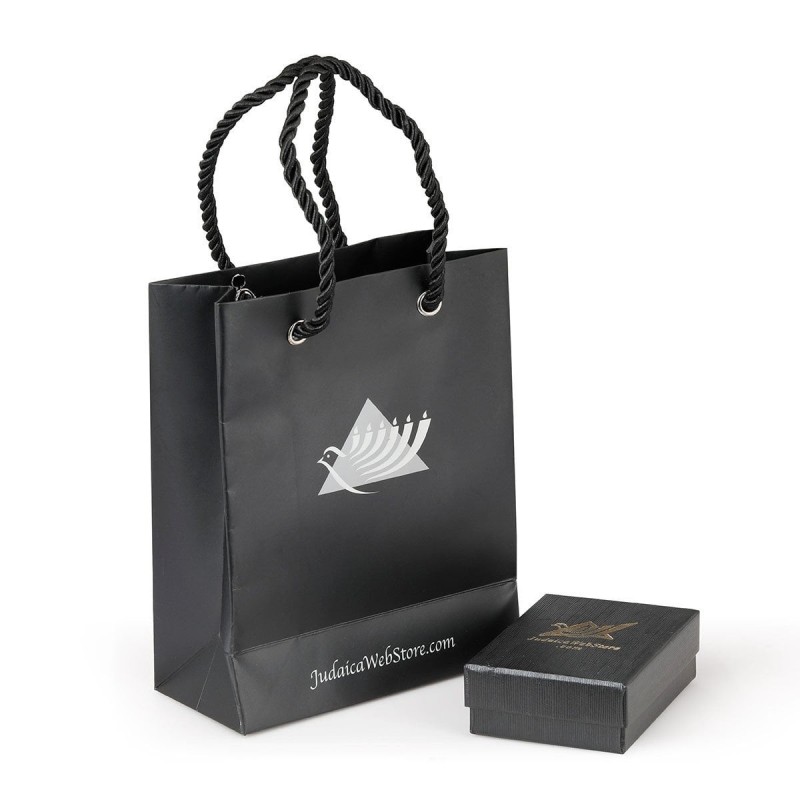 Chic Sterling Silver Hamsa Pendant Necklace With Ornate Design