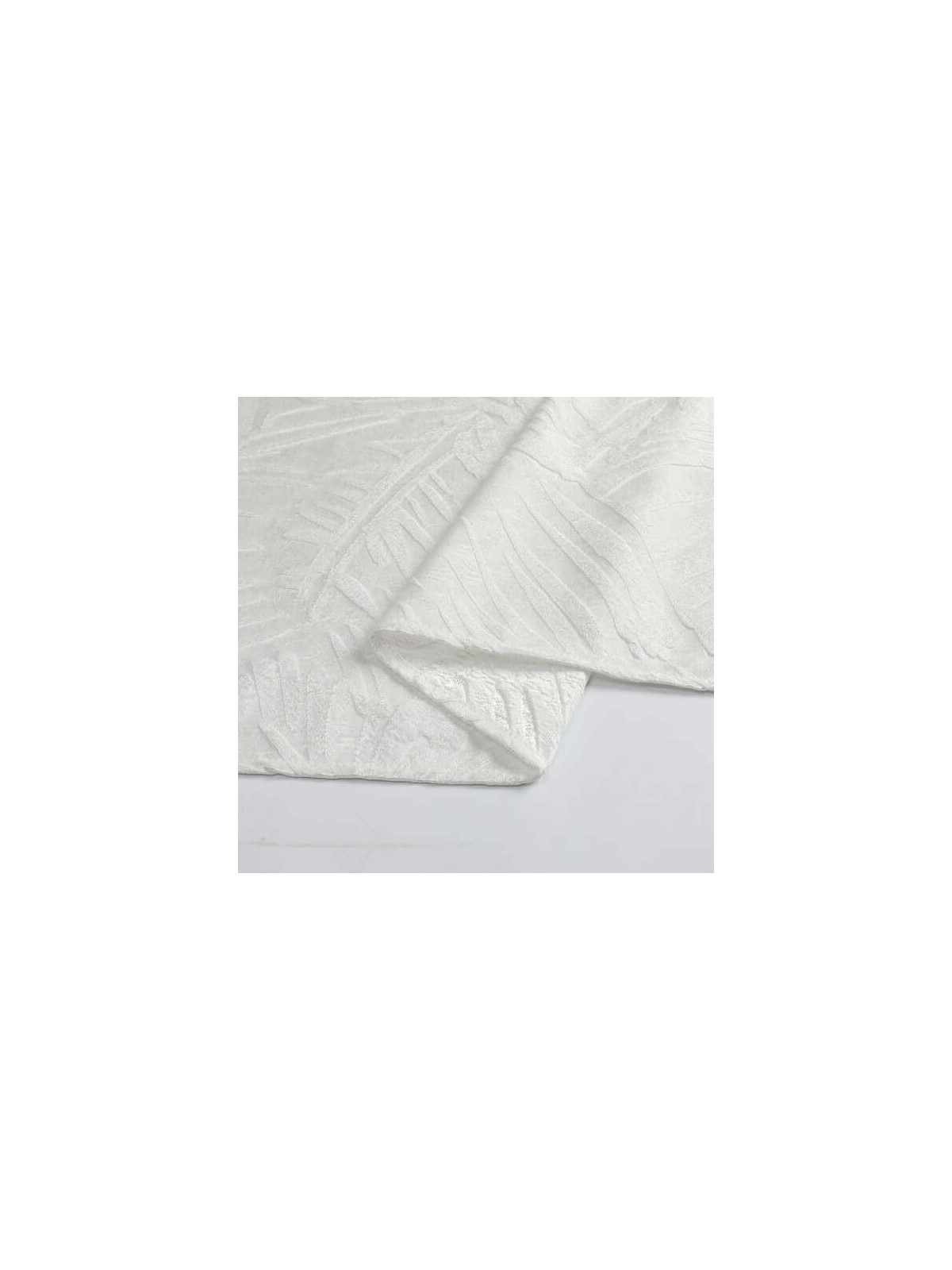 White Leaves Jacquard Tablecloth | Home Goods | Judaica