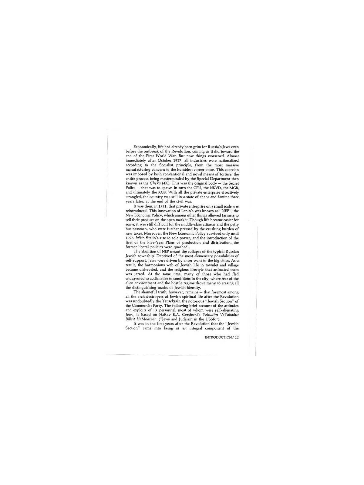 In The Shadow Of The Kremlin - Hardcover | Books | Judaica