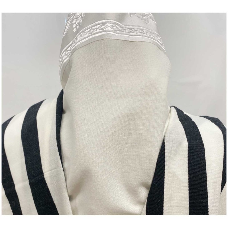 Classic Wool Non-Slip Wool Tallis with Black Strip | Tallit/Tallis | J