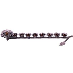 Menorah de roseraie fabriquée à partir de fusées par Yaron Bob | Hanoukka | judaïque