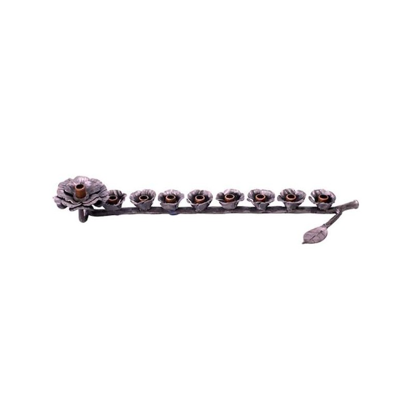 Menorah de roseraie fabriquée à partir de fusées par Yaron Bob | Hanoukka | judaïque