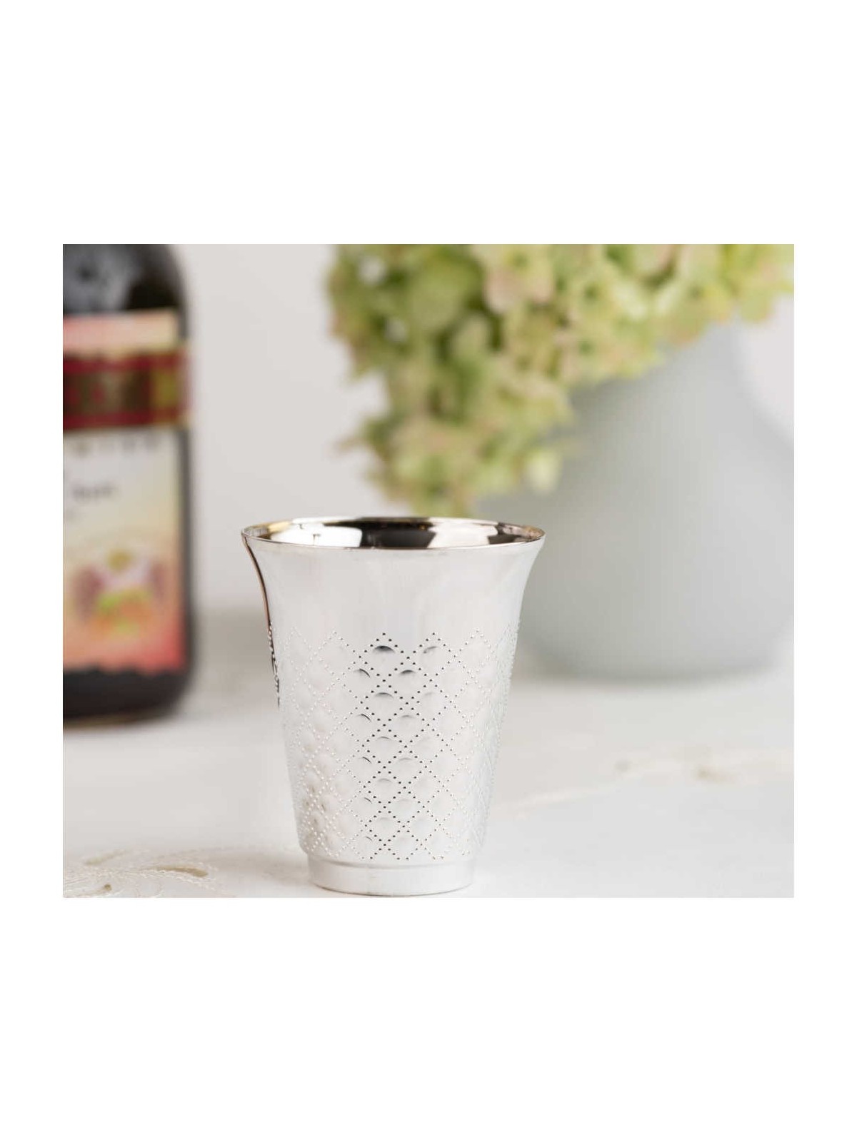 Disposable Diamond Kiddush Cups - Pack of 10 | Kiddush Cups | Judaica