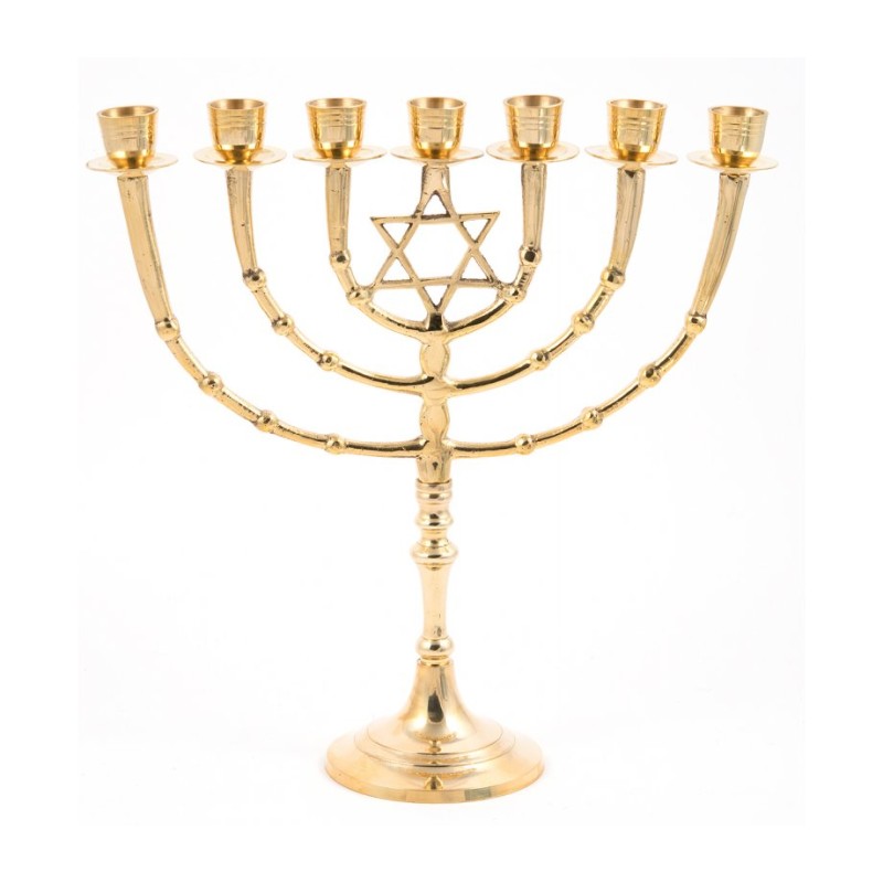 Menorah à sept branches sur tige en laiton de couleur or... | Menorah à 7 branches