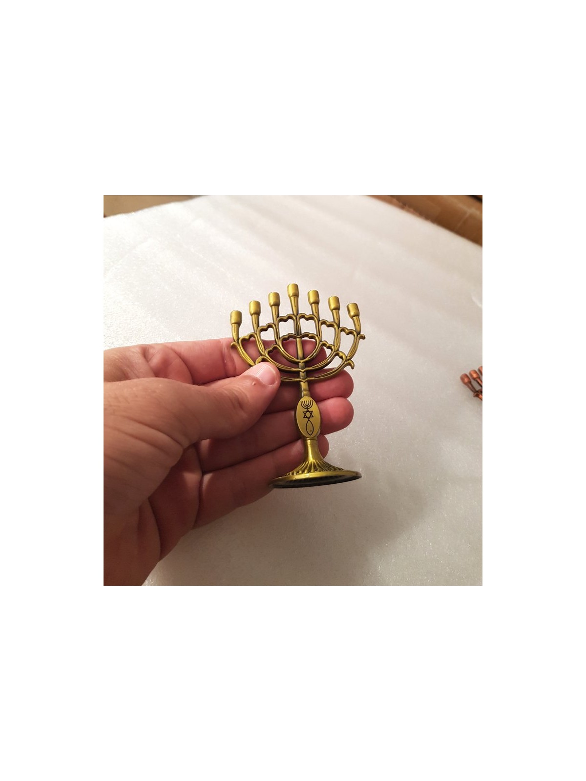 חנוכיית סניף מיני 7 דקורטיבית עם דג... | מיני חנוכייה דקורטיבית