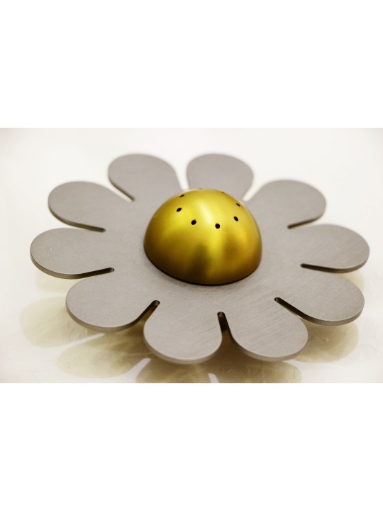 Flower Shaped Aluminum Salt Shaker , Jewish Housewarming , Israeli Jud