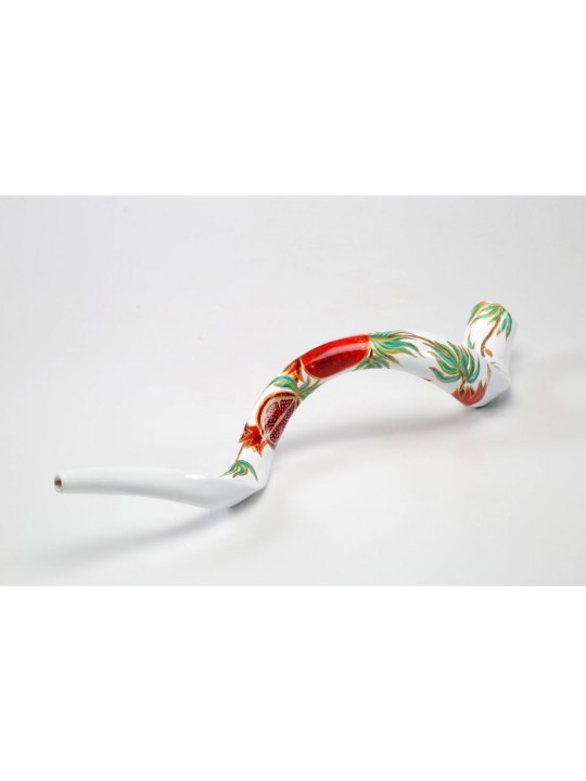 Shofar yéménite peint à la main avec des grenades... | Shofars décorés