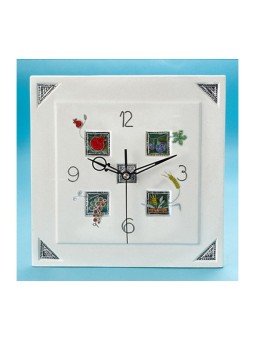 Horloge à sept espèces par Shulamit Kanter | Horloges