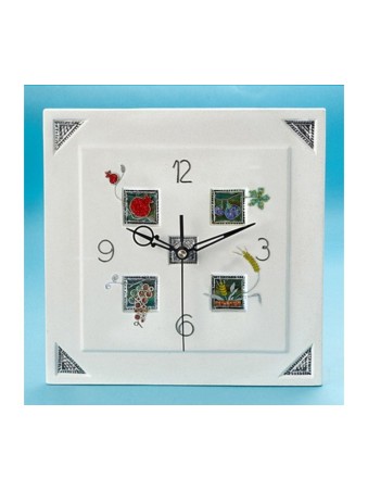 Horloge à sept espèces par Shulamit Kanter | Horloges