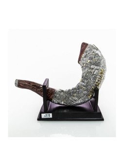 Réplique de corne de bélier sur support plaqué argent avec teinte dorée... | Figurines
