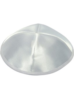 Ruban blanc kippa en satin blanc autour de la base | Kippa en satin
