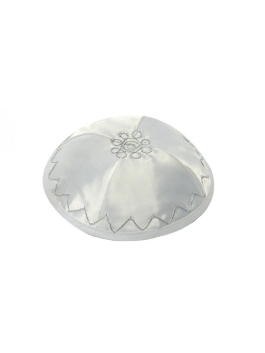 Kippa en satin blanc avec motif diagonal argenté | Kippa en satin