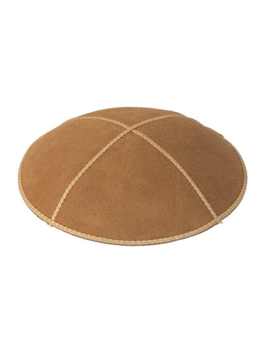 Kippa en daim marron clair en quatre panneaux | Kippa en daim