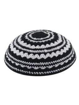 Kippa tricotée à rayures noires et blanches | Kippa tricotée