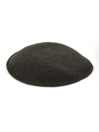 Kippa en coton tricoté à la main de couleur bois foncé Premium... | Kippa tricotée