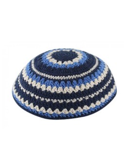 Kippa tricotée avec rayures bleu clair et beige | Kippa tricotée