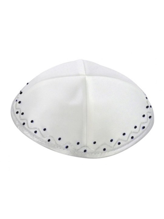 Kippa en satin blanc avec bordure argentée et bordure pointillée | Kippa en satin