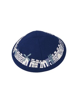 Kippa en tissu bleu avec clip attaché et broderie... | Kippa en tissu