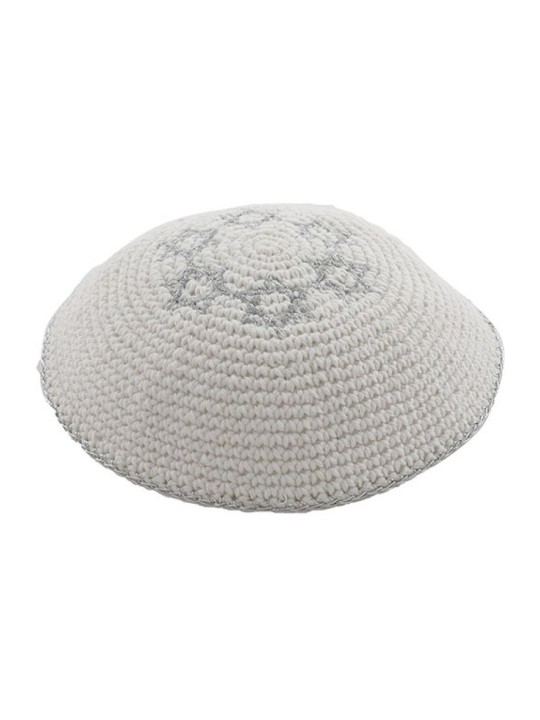 Kippa tricotée blanche avec étoiles de David argentées | Kippa tricotée