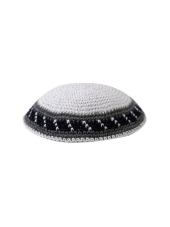 Kippa tricotée blanche avec bordure grise et noire | Kippa tricotée