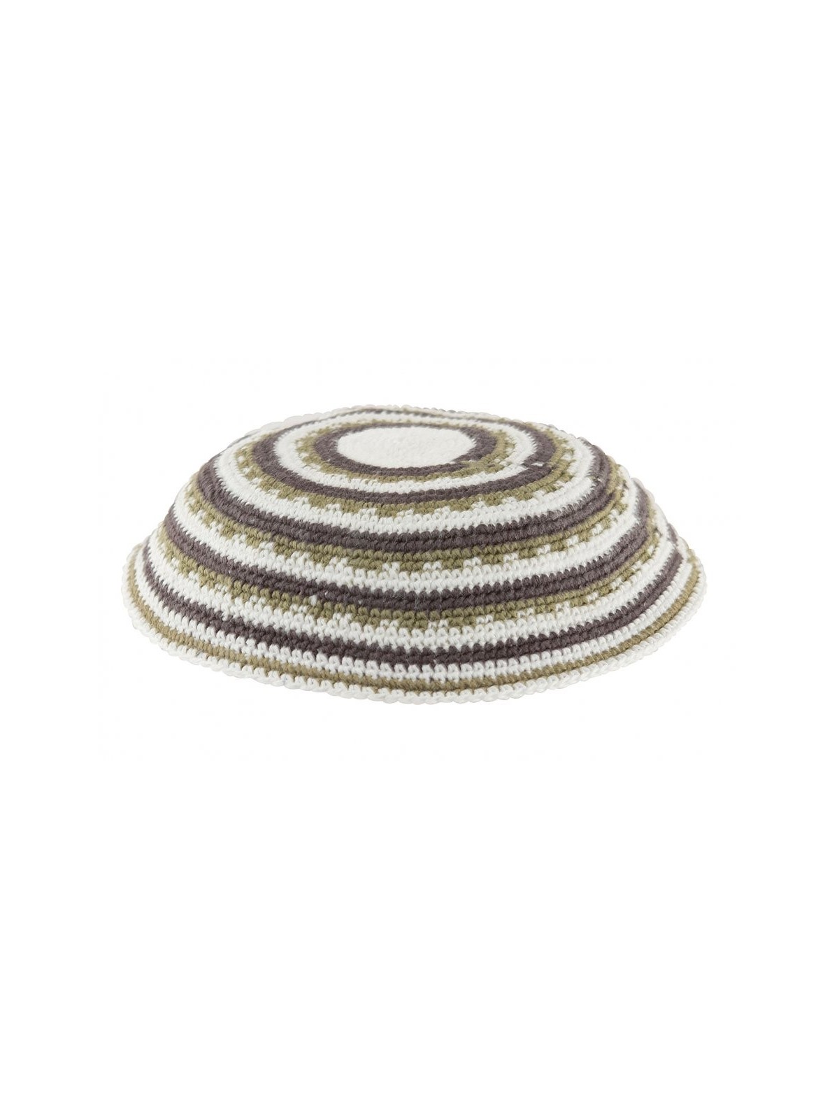 Kippa tricotée DMC blanche avec des motifs verts et violets... | Kippa tricotée