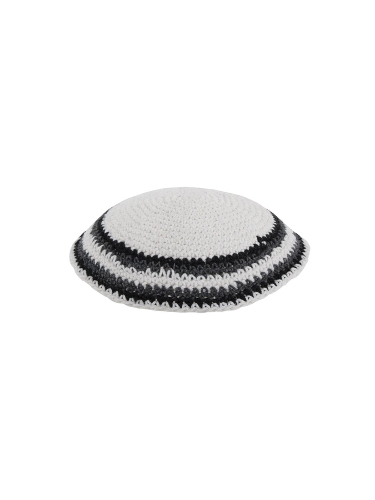 Kippa tricotée blanche avec bande rayée grise et noire... | Kippa tricotée