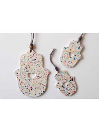 Graciela Noemi בעבודת יד Terrazzo Hamsa Cutout Hear... | ידי חמסה