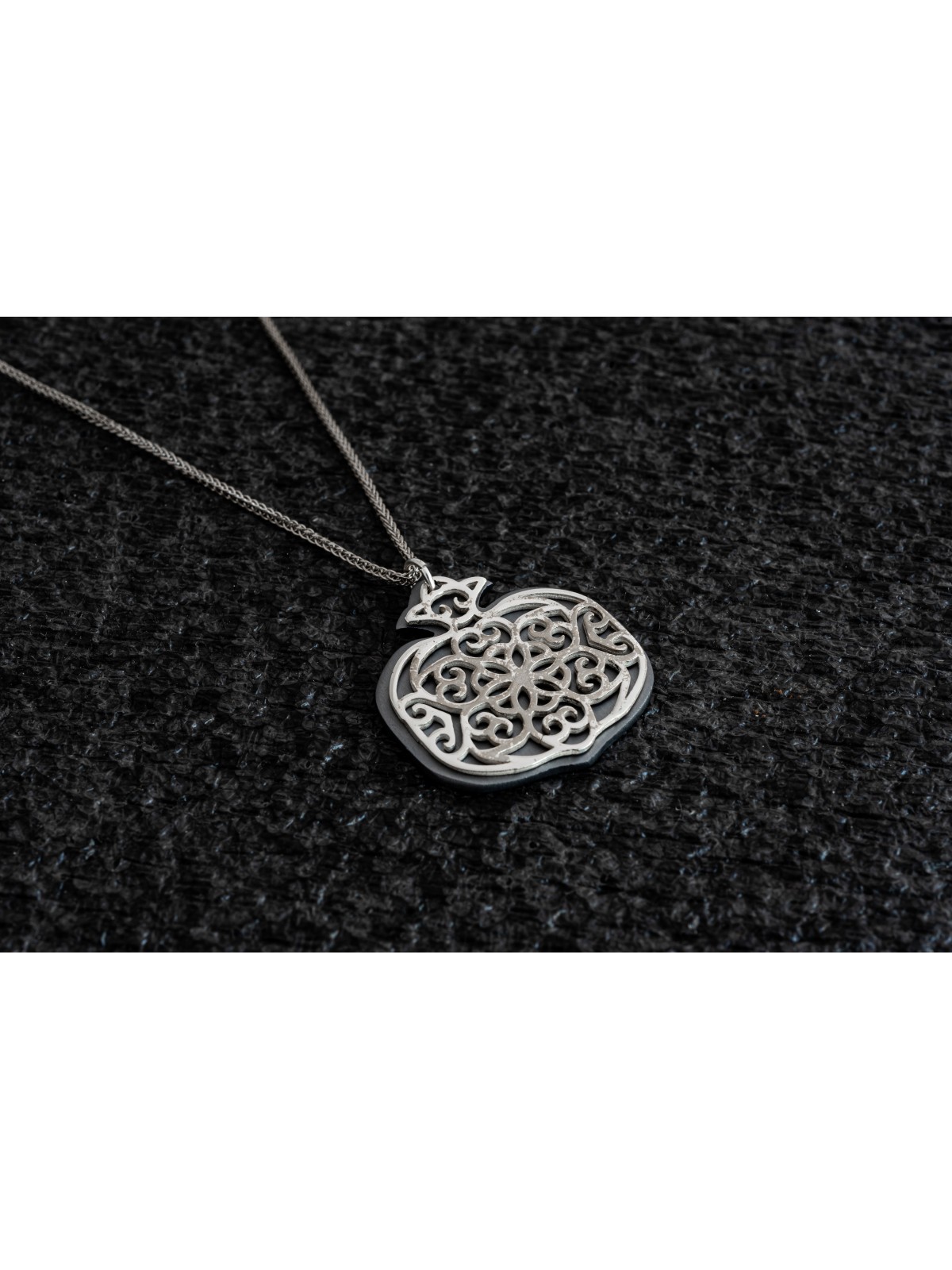 Grand collier de grenade en argent et aluminium, famille en argent sterling