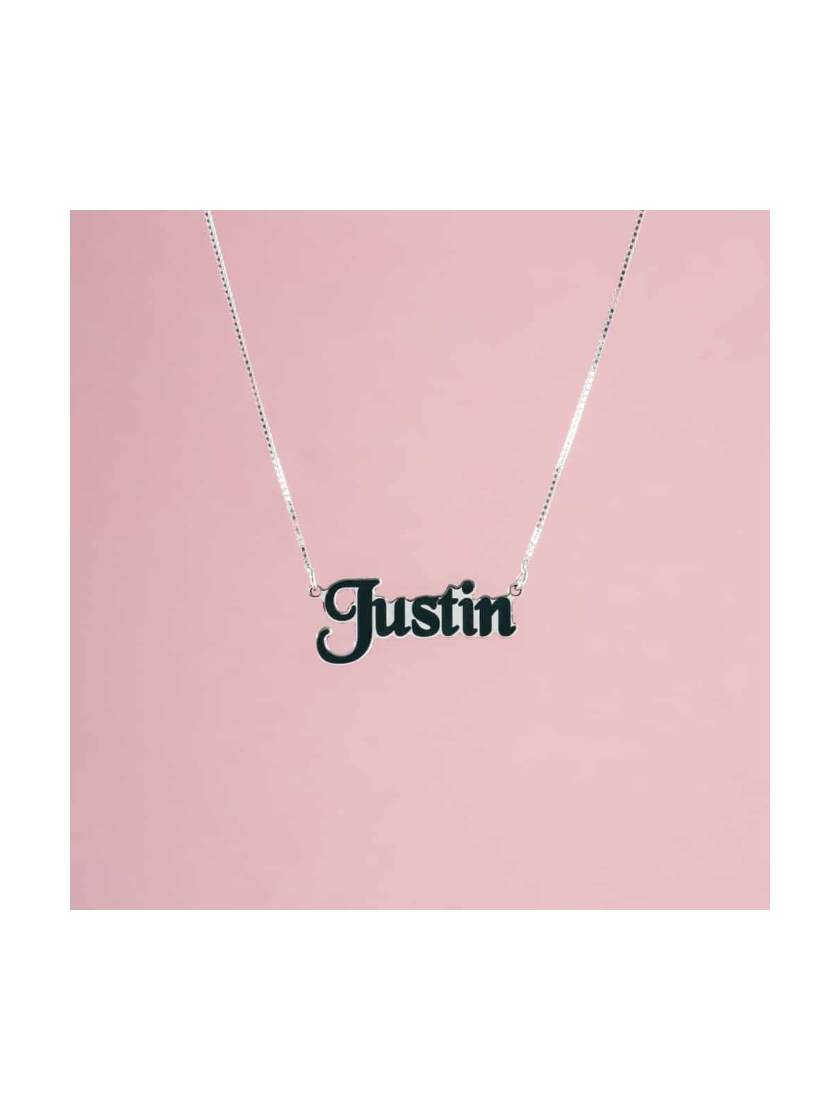 Collier de nom en argent émaillé pittoresque, famille en argent sterling Nec