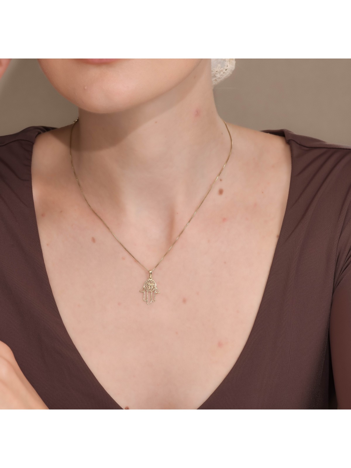 Délicat abordable 14k Gold Filigree Chai Hamsa N , Filigrane juif J