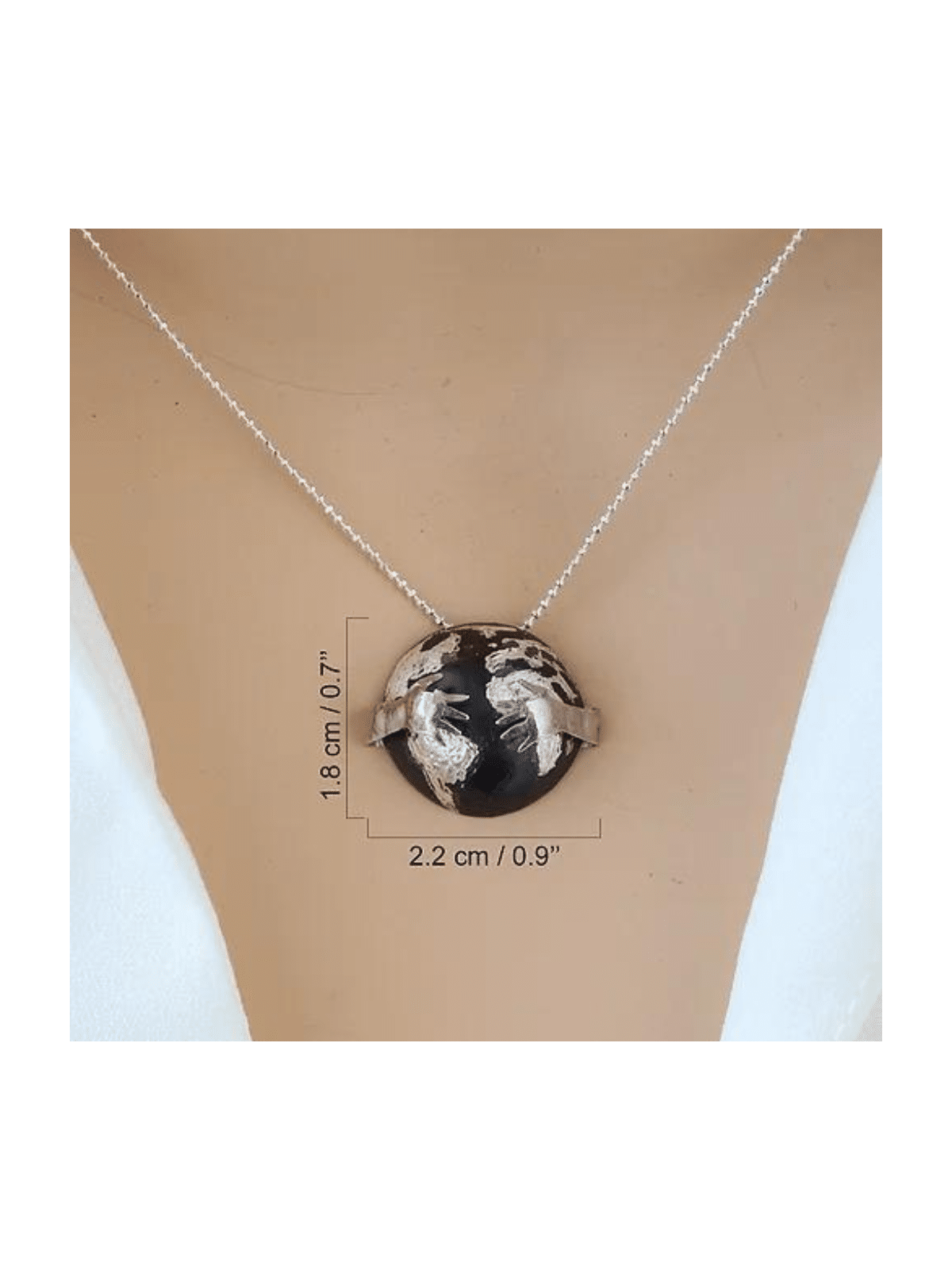 Câlin le pendentif en argent sterling Globe, collier familial en argent sterling