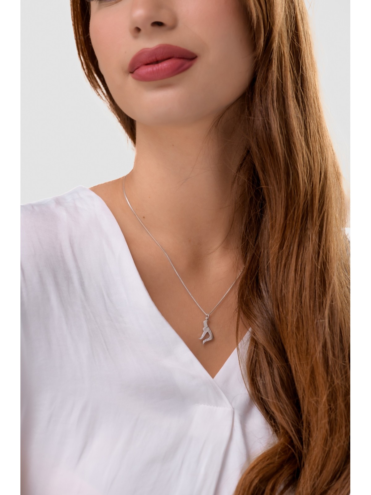 Chai de petite taille de conception bouclée à l'ancienne en or 14 carats, cadeaux Tu B'Av, I