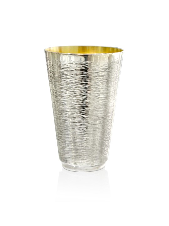 Coupe de Kiddouche martelée et grande assiette, Coupes de Kiddouche modernes, J israélien