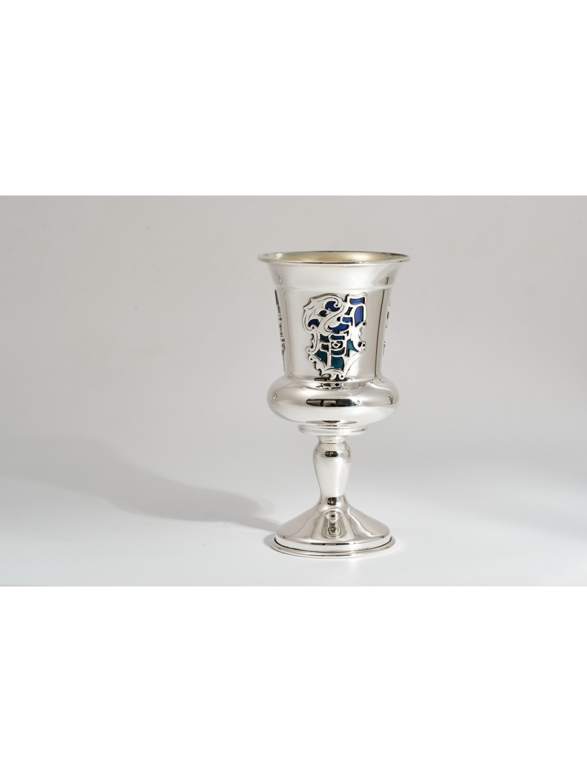 Coupe Eliyahu en argent émaillé bleu et sarcelle avec le W, Kiddush Cu moderne