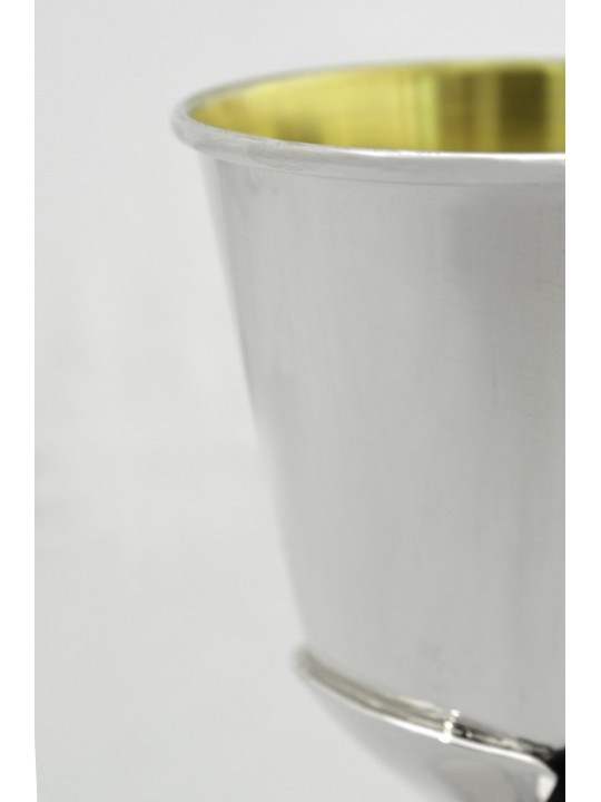 Coupe de Kiddouche florale moderne en argent sterling, Coupes de Kiddouche modernes, Isra