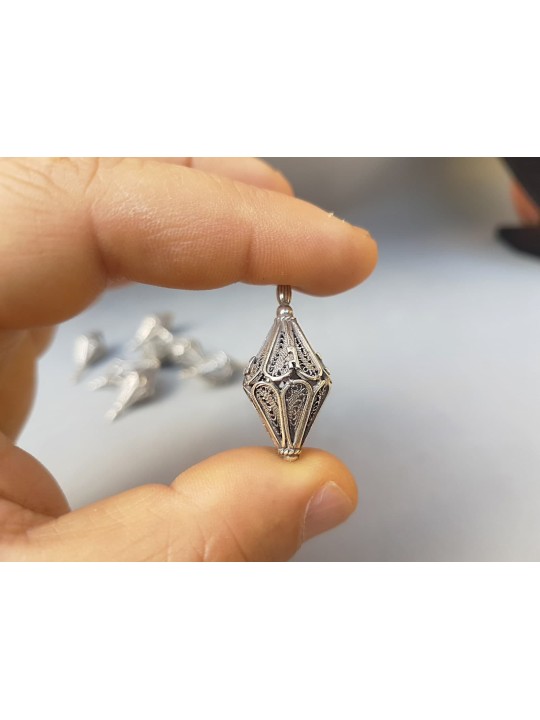Minuscule Hanukkah Dreidel en forme de cône de Sterling Si , Dreidels , Israël