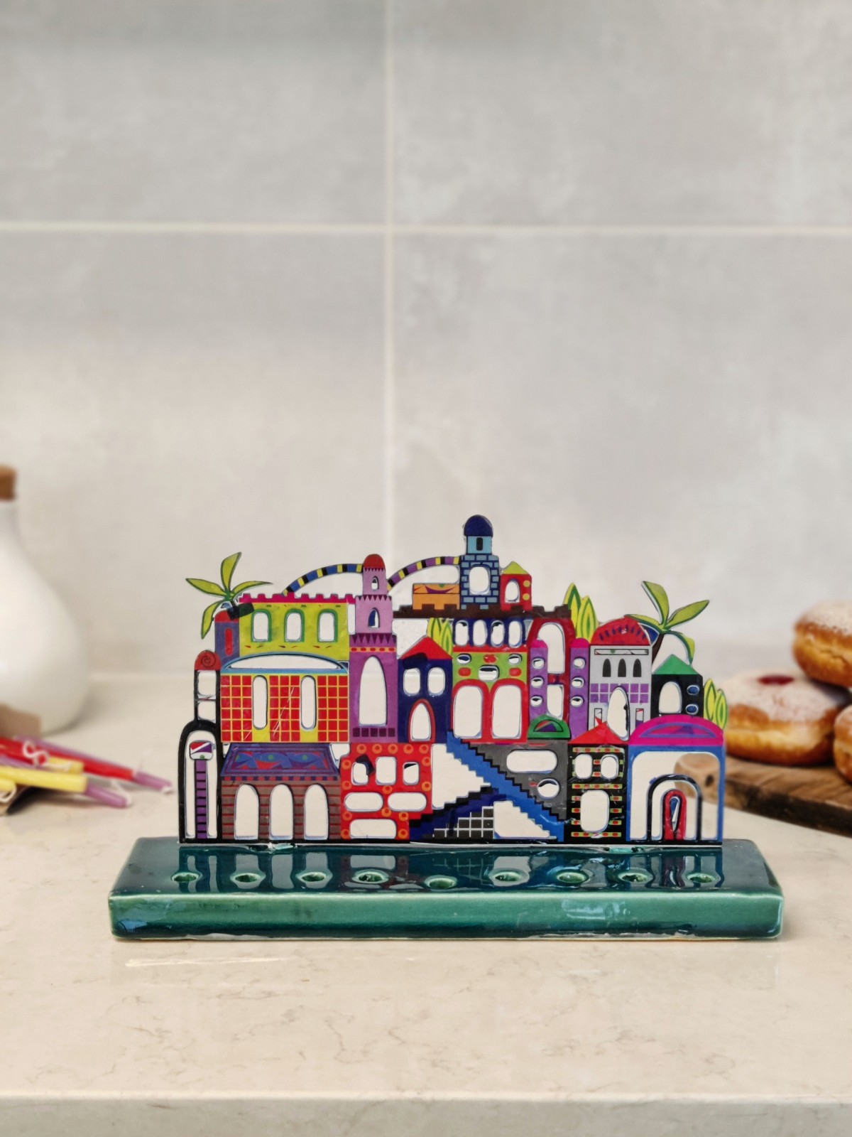Le métal multi spécial de couleur a coupé Jérusalem Hanukk, Hanukkah coloré
