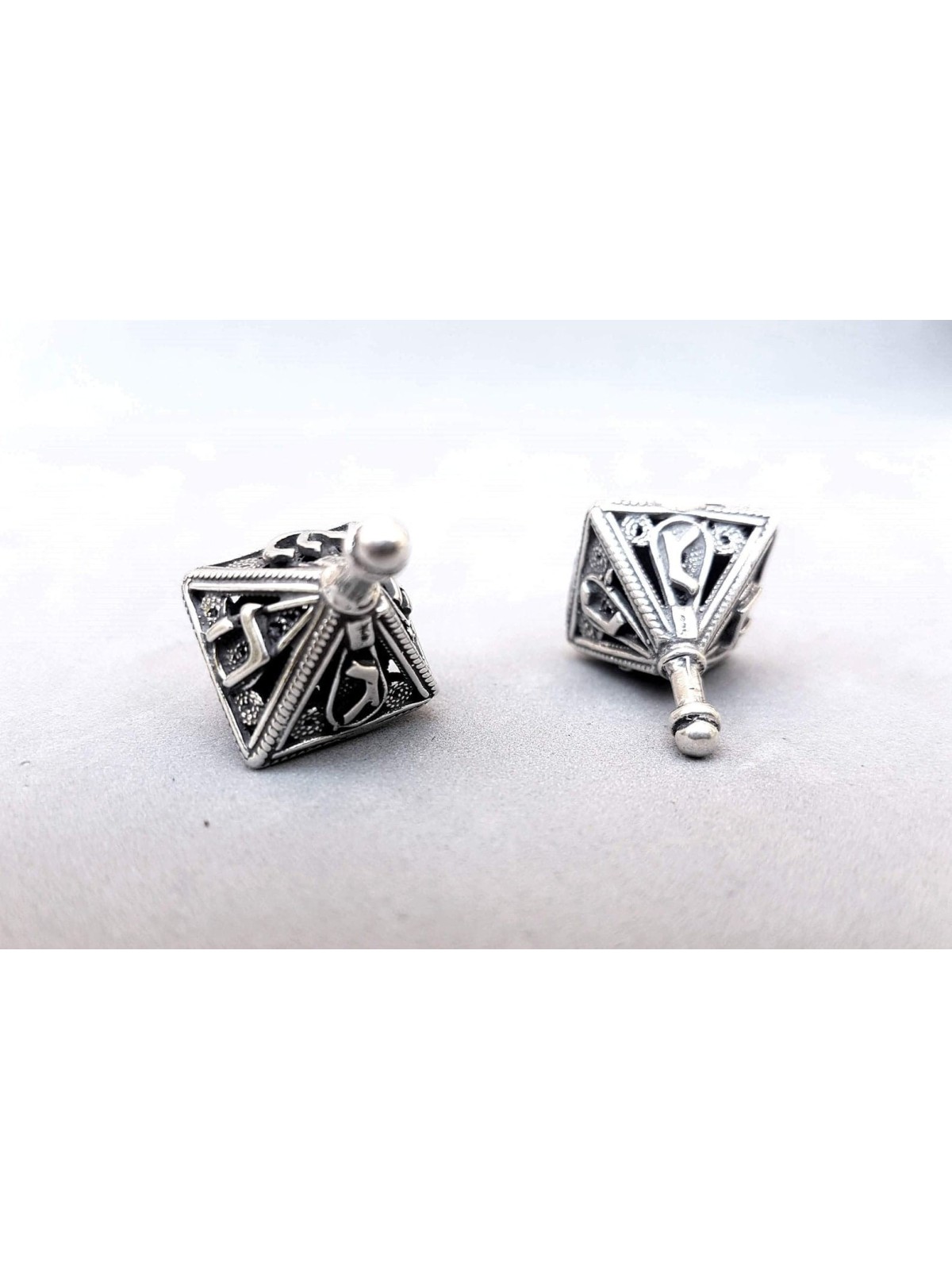 Unique Ancient Filigree Design Silver Triangle Sha , Dreidels , Israel