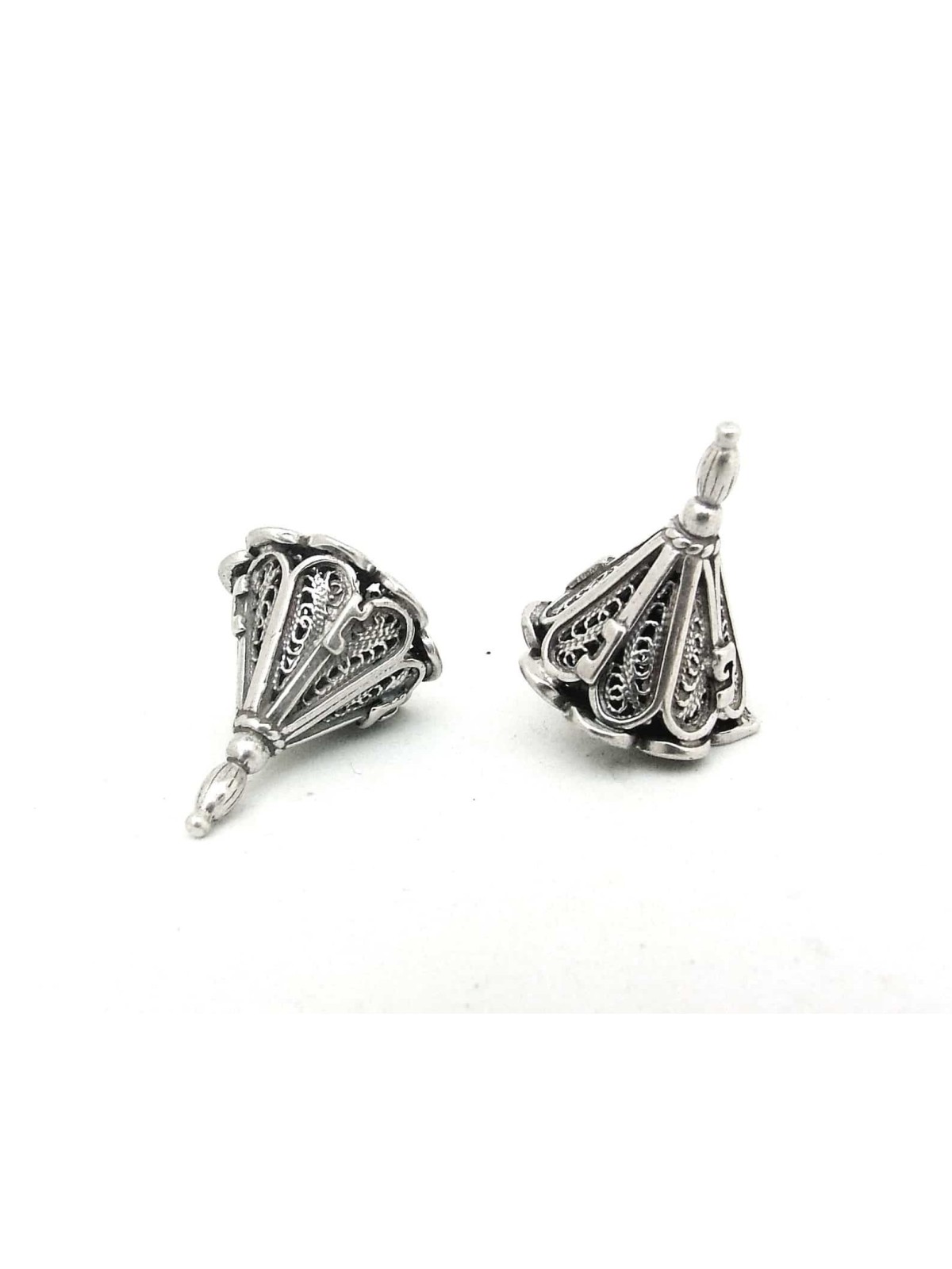 Belle petite forme de cône d’argent Dreidel Yéménite , Dreidels , Israël