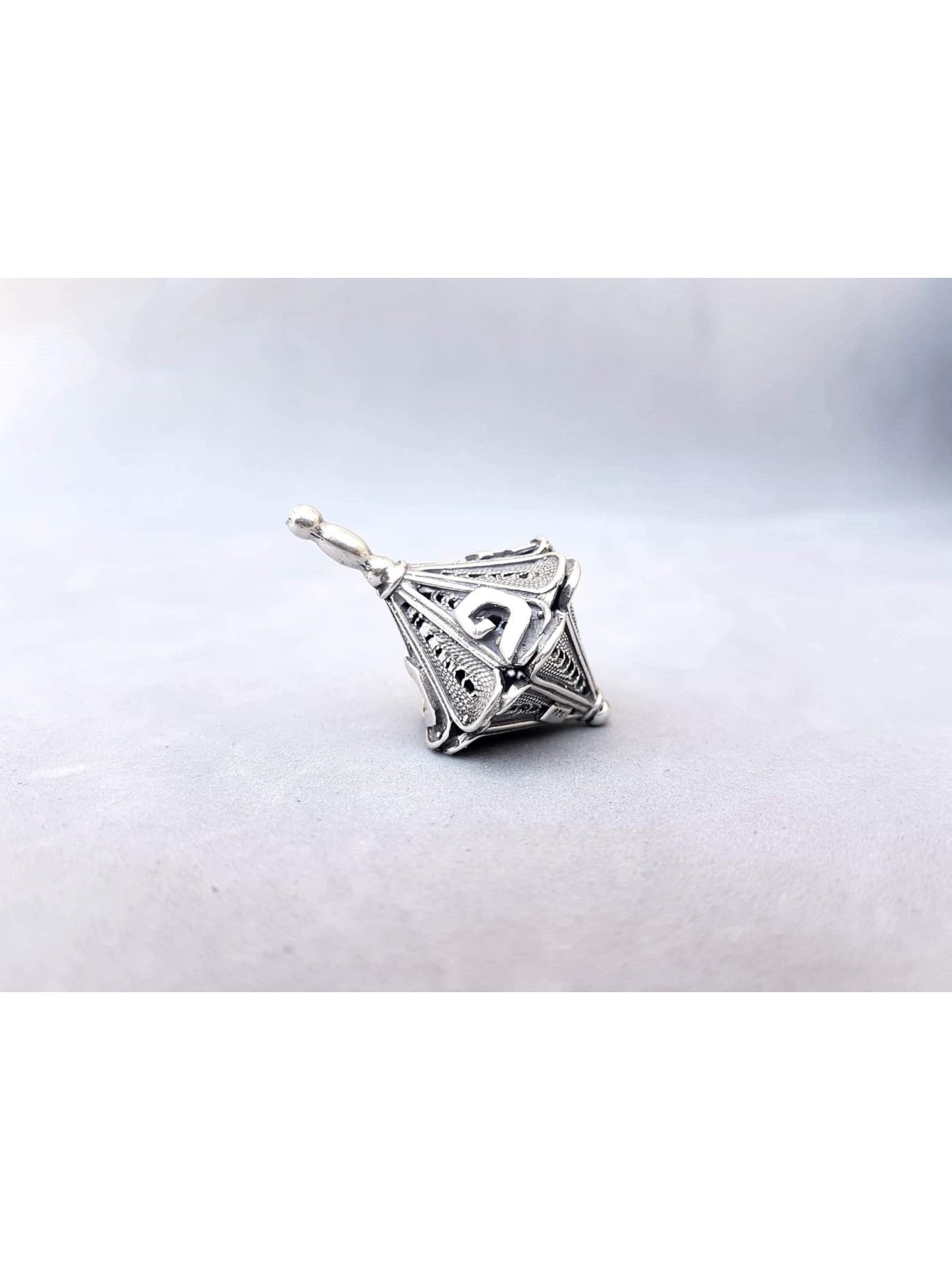 Merveilleux cône Dreidel en argent pur en forme de fil, Dreidels, Israël