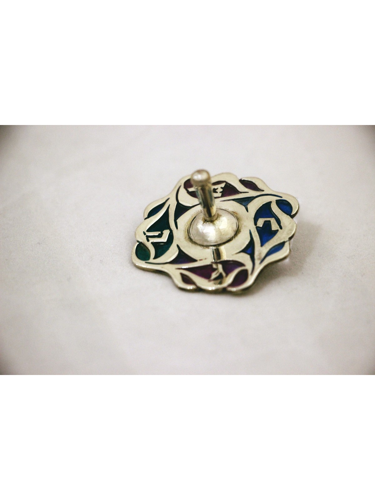 Dreidel Wave Design et lettres hébraïques, Dreidels, Judaica israélienne