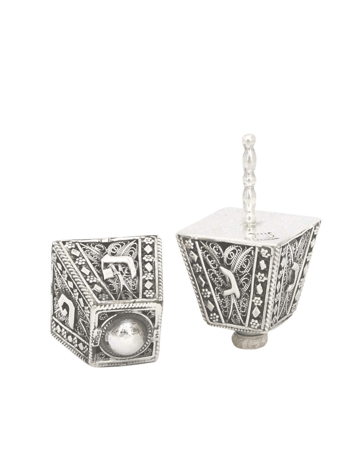 Dreidel en argent de forme triangulaire et carrée à Vint, Dreidels, Israël