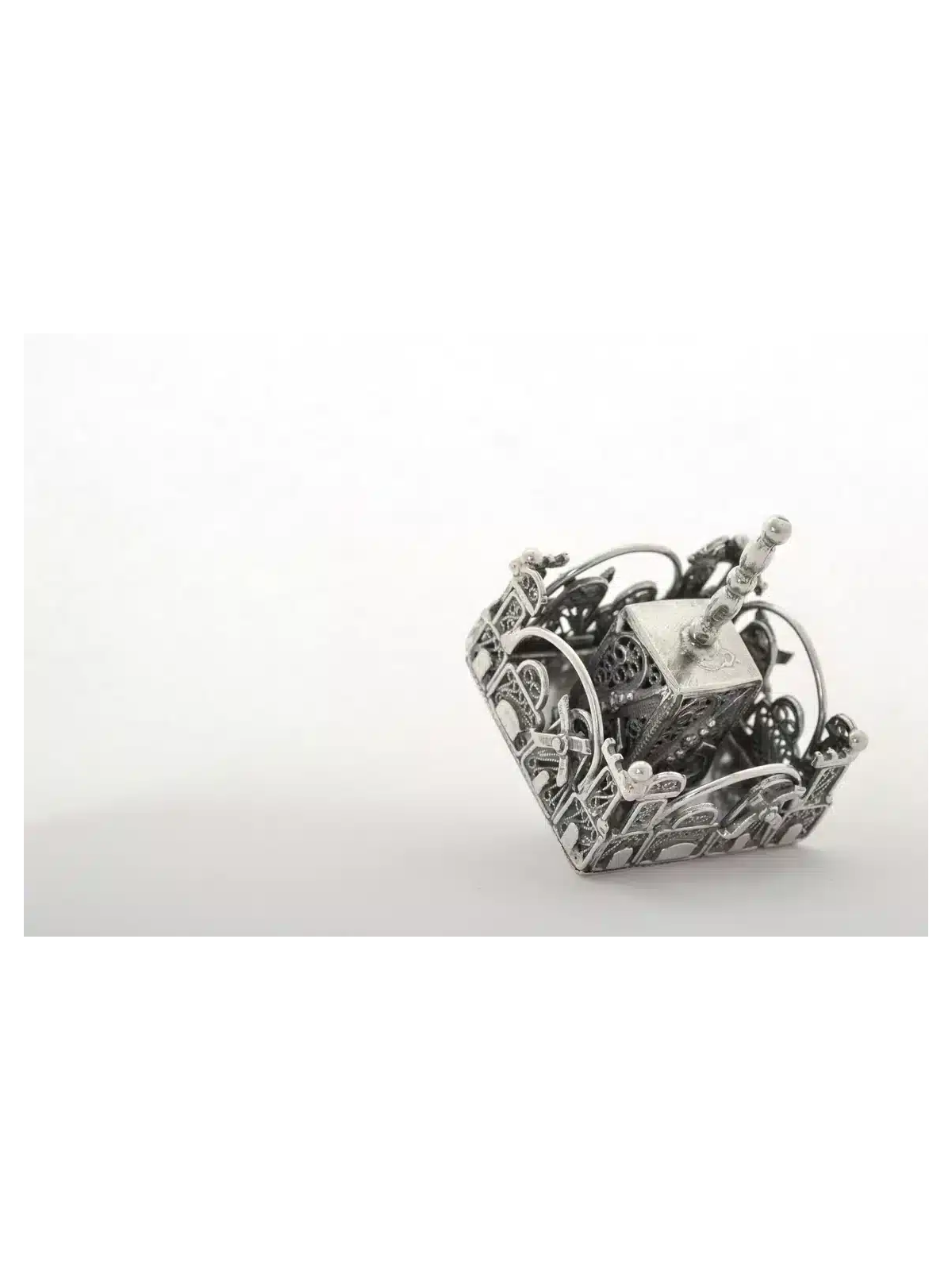 Dreidel de Jérusalem en argent sterling en forme carrée, Dreidels, israélien