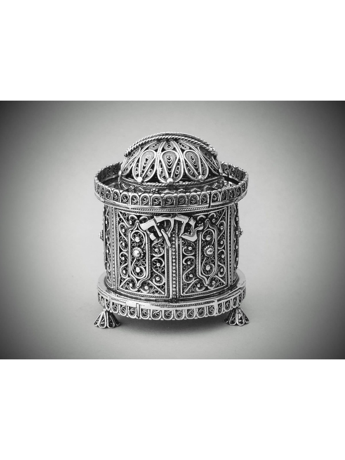 Brilliant Small Silver Special Round Shape Tzedaka , Tzedakah Boxes ,