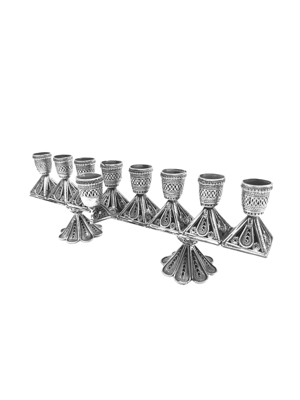 Triangles en forme de filigrane retournant la menorah de Hanoukka, cadeaux Tu B'Av, I
