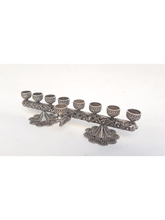 Menorah luxueuse et polyvalente au design floral, en argent sterling C