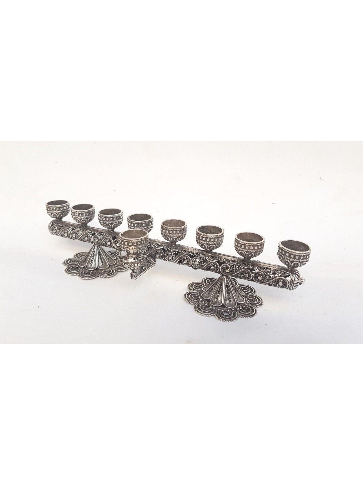 Menorah luxueuse et polyvalente au design floral, en argent sterling C