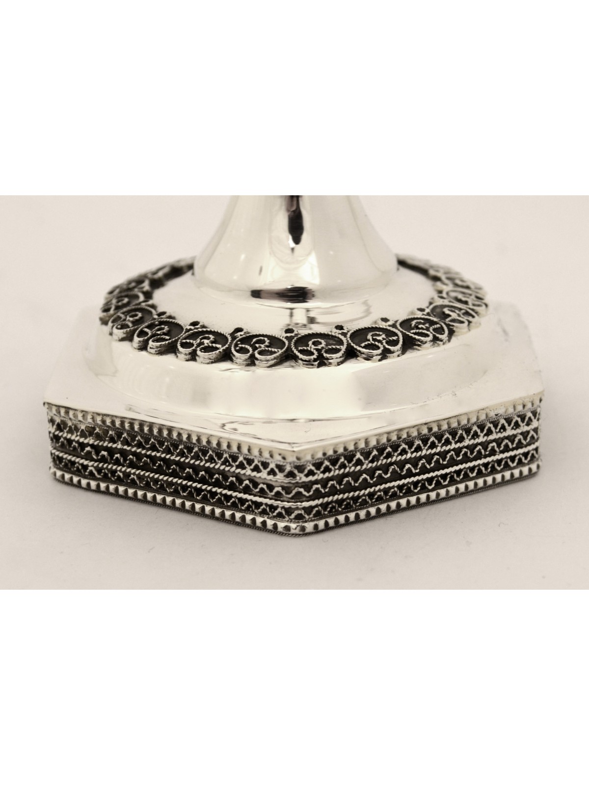 Menorah à sept branches avec motifs en filigrane, cadeaux de Hanoukka, Israël