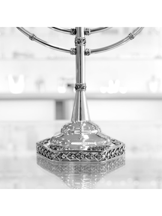 Menorah avec design en filigrane classique fait à la main, cadeaux de Hanoukka, Israël