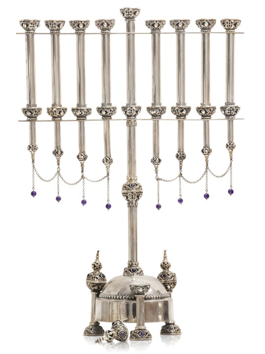 Grande menorah faite à la main dans un style néo-gothique, cadeaux de Hanoukka, israélien
